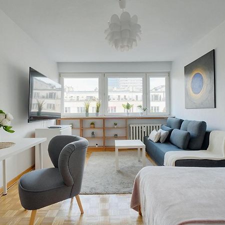 2 Bedroom Apt In Heart Of Warsaw Zgoda 9 Tv70 Exterior foto