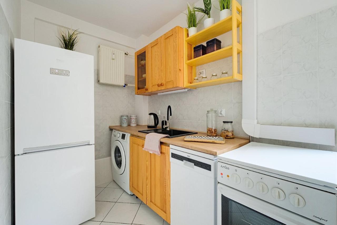 2 Bedroom Apt In Heart Of Warsaw Zgoda 9 Tv70 Exterior foto