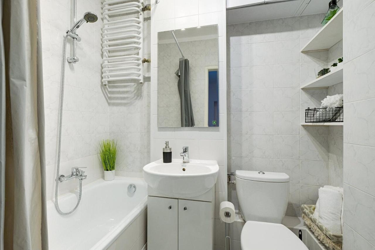 2 Bedroom Apt In Heart Of Warsaw Zgoda 9 Tv70 Exterior foto